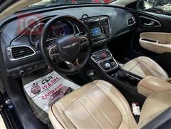 کرایسلەر 200